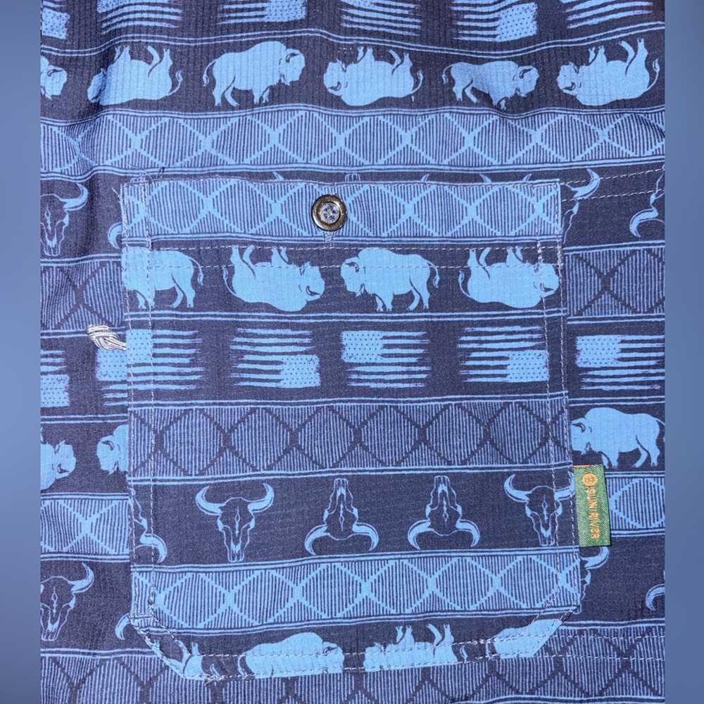 Sun River Clothing Co XL Button-Up Shirt Blue Western Buffalo Print Short Sleeve - Picture 3 of 10